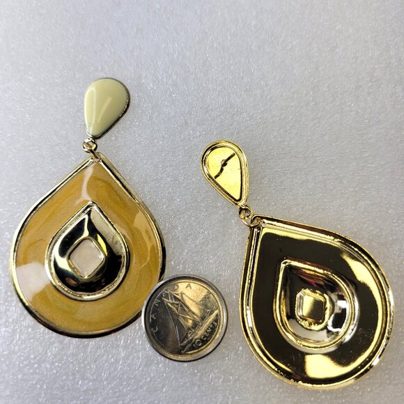 Yellow Earrings - Picture 5 of 5